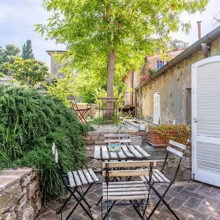 Country House With Garden&private Parking!